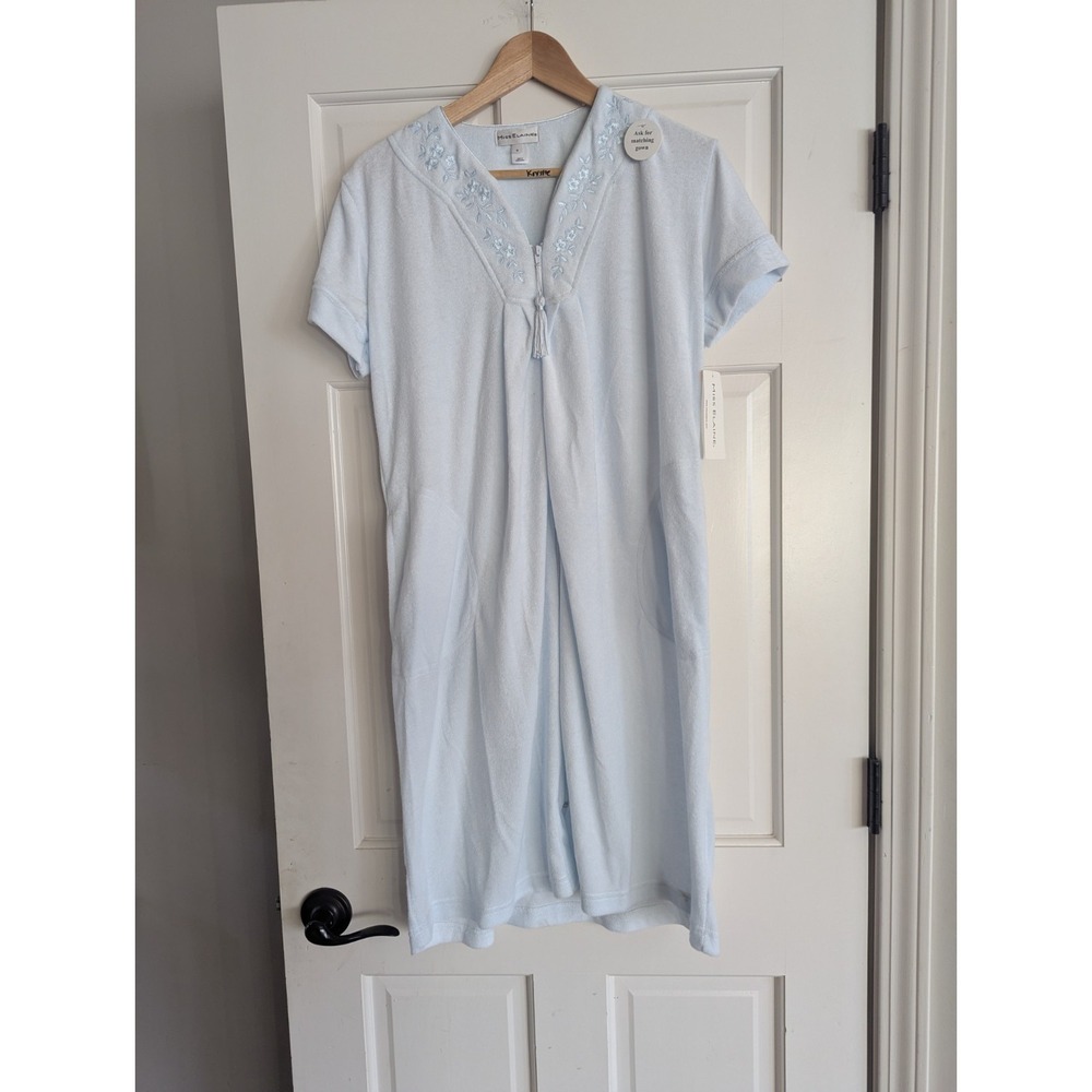 NEW! Miss Elaine Woman blue HouseCoat Embroidered Zip Up Robe Cottagecore SIZE S